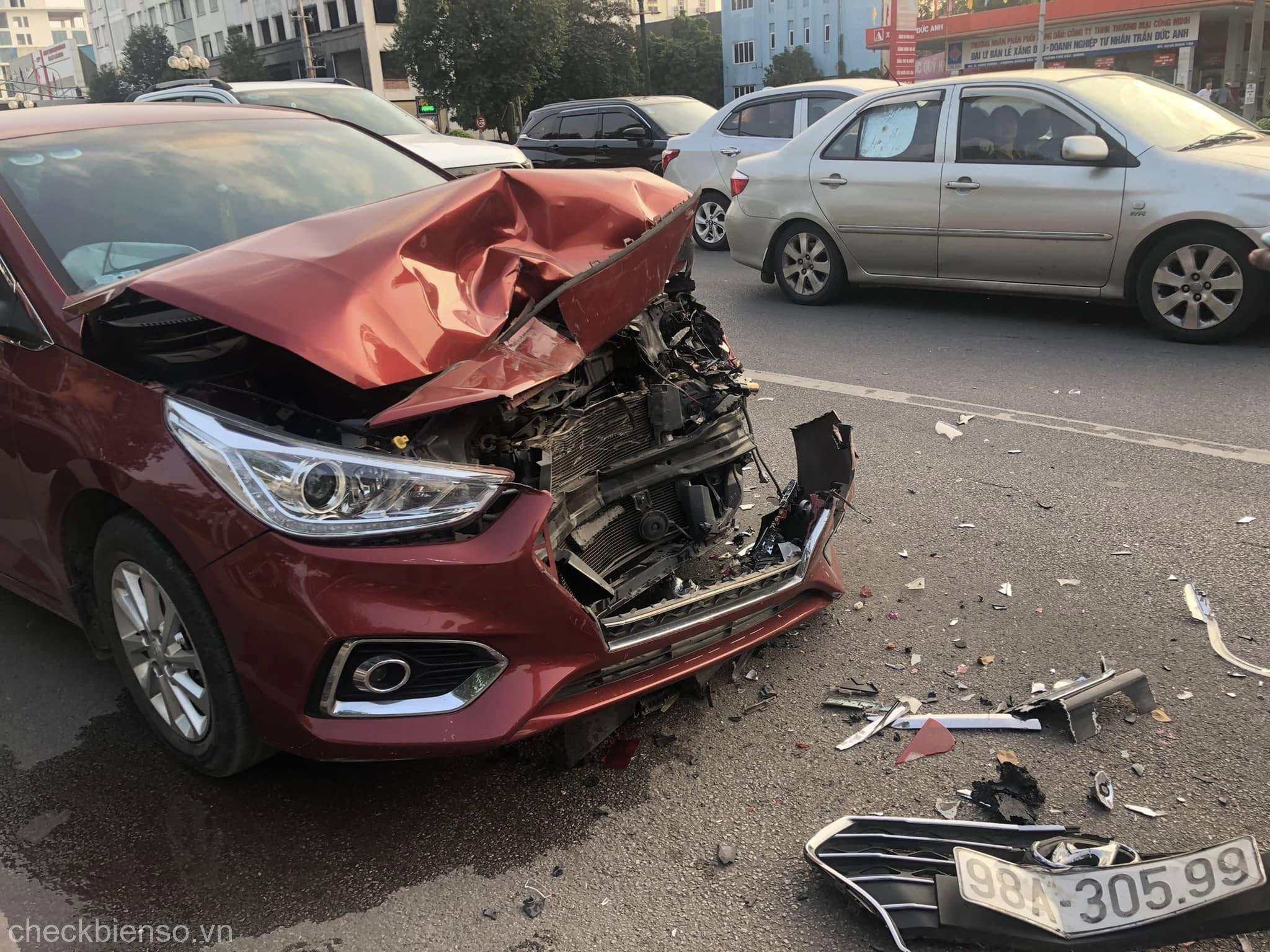 Xe biển số 98A30599