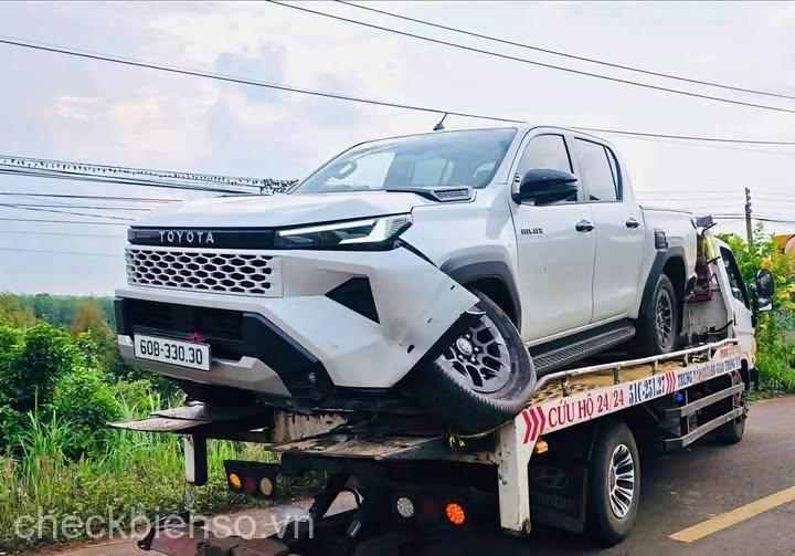 Xe biển số 60B33030